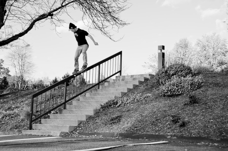 Nate-Greenwood-Frontside-Tailslide-Photo-Rob-Collins
